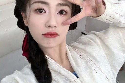 谁也没料到被传风流成性绯闻不断的左小青如今成了这样